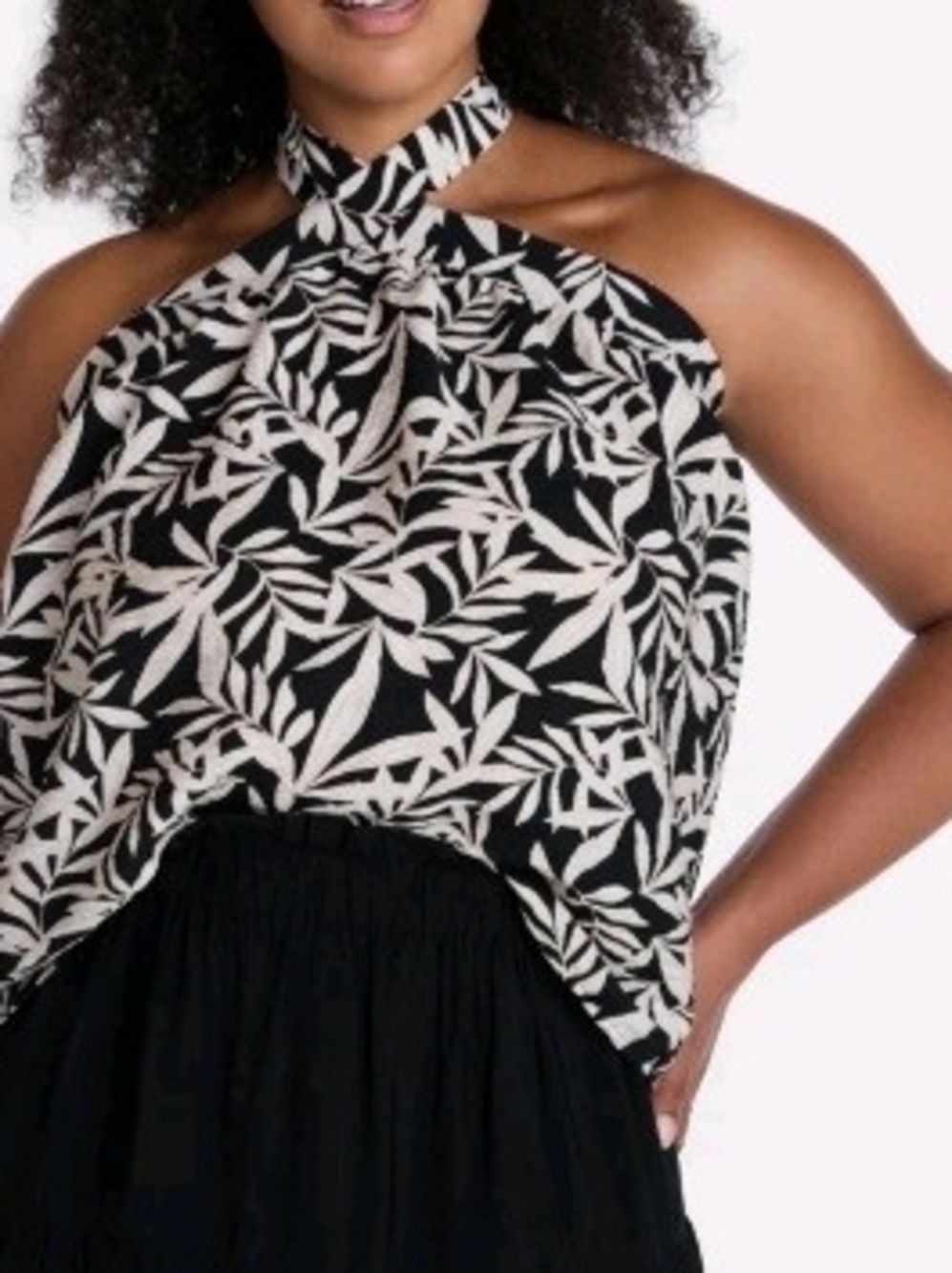 Time and Tru. Leaf-Print Halter Top in Black and Cream. Sizes XXL & XXXL. NWT.